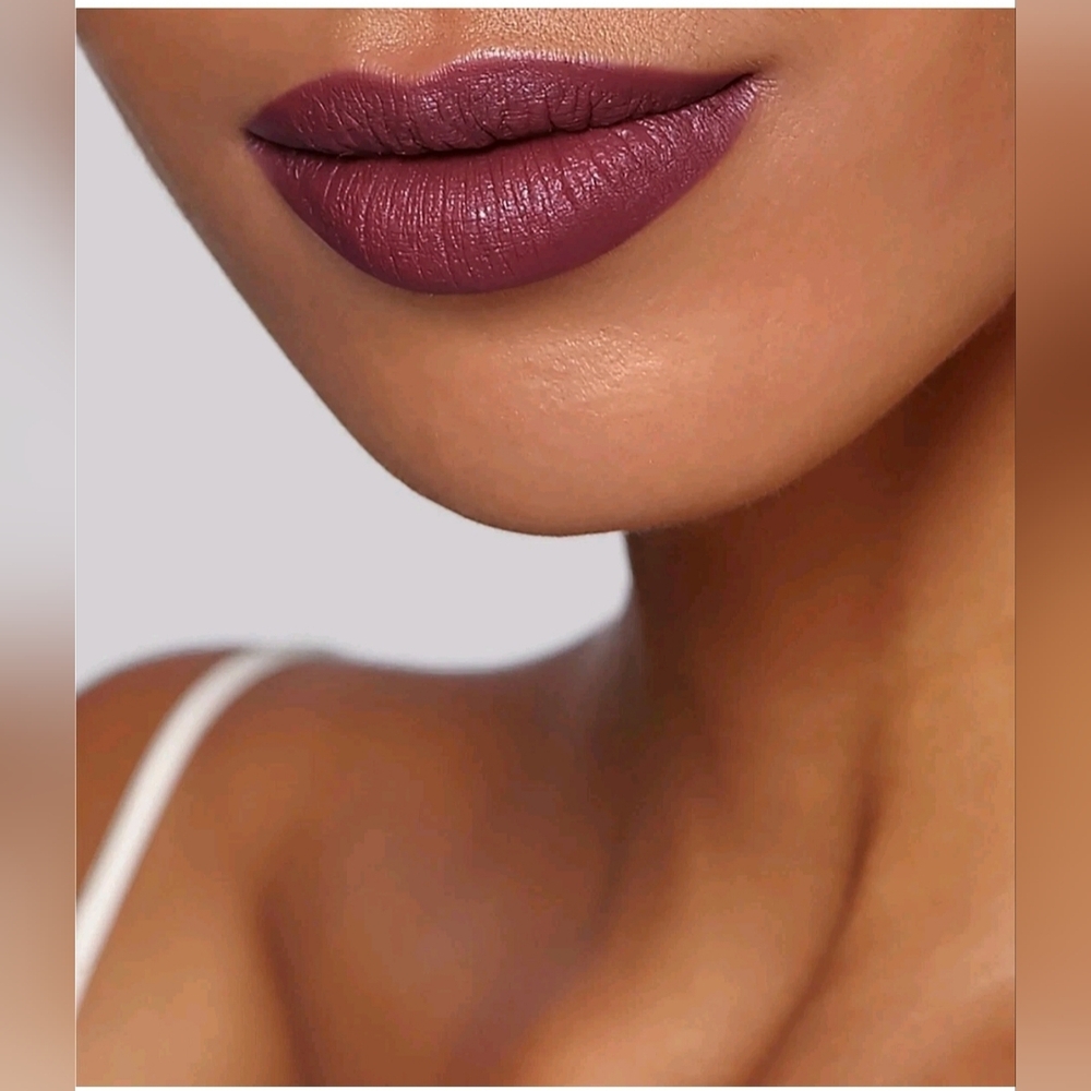 NIB Gucci Mat Deep Purple Lipstick Shade 605 - Picture 4 of 4